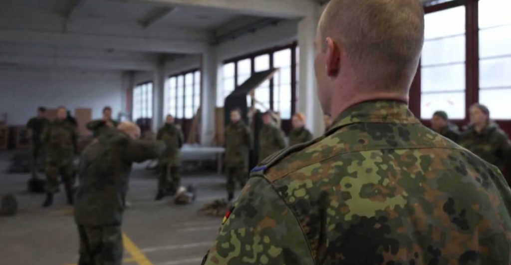 modifican-servicio-militar-alemania-hombres-tener-autorizacion-viajar-extranjero