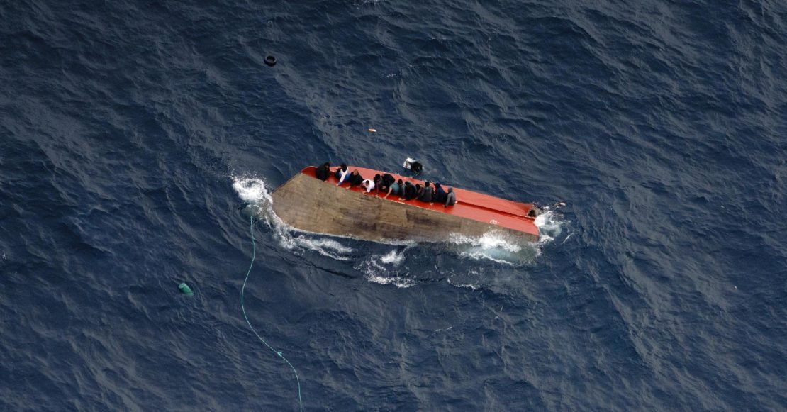 Naufragio en el Mediterráneo: Al menos 70 personas desaparecidas y 2 muertos