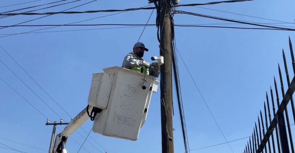 ¡Les estaban siguiendo la pista! Retiran más de 50 cámaras que espiaban a la policía en Ecatepec