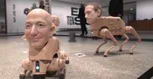 perros-robots-cabezas-hiperrealistas-musk-zuckerberg-bezos-recorren-museo-berlin-2