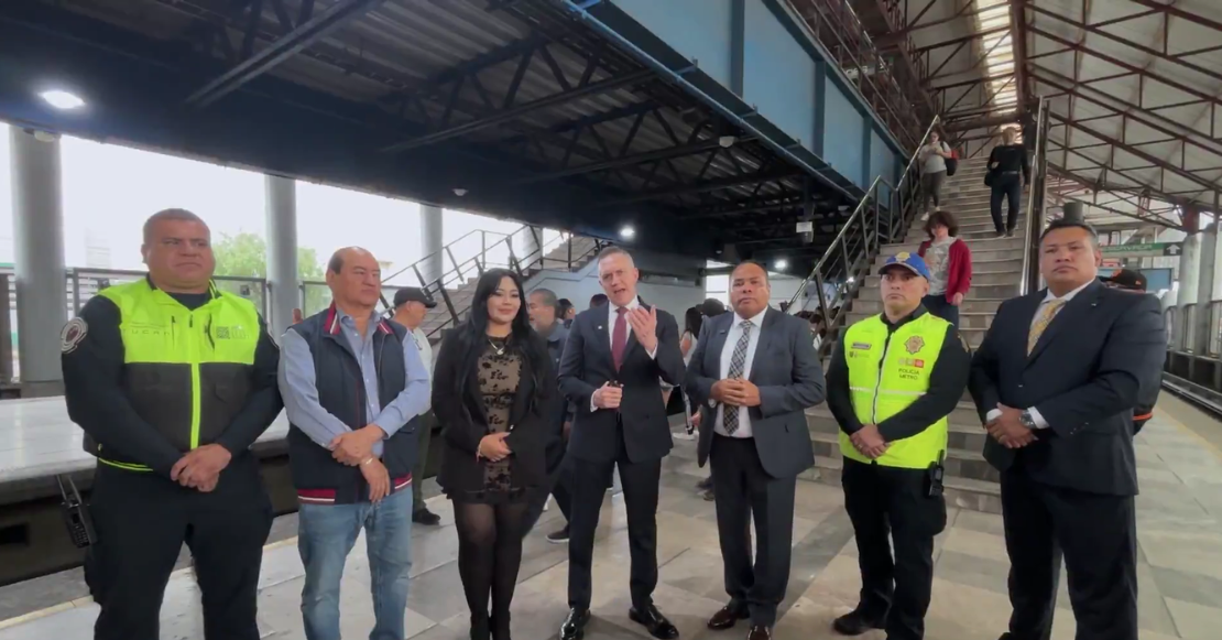 Se acabaron las galletitas en el vagón: Retiran a vendedores ambulantes de la Línea B del metro