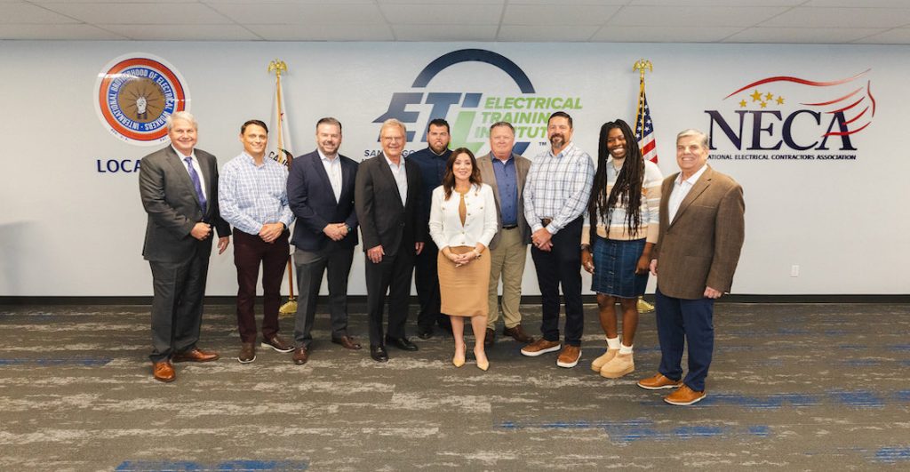 Renuncia la secretaria del Departamento de Trabajo de Estados Unidos