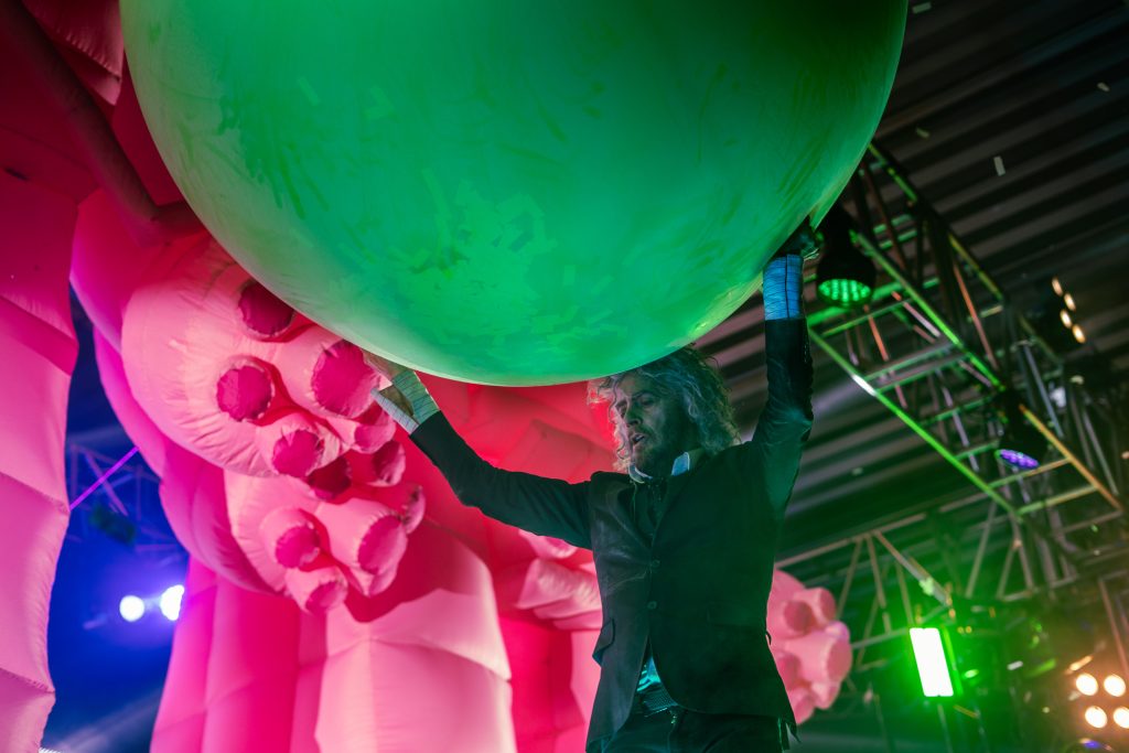 the-flaming-lips-pabellon-oeste-resena-concierto4