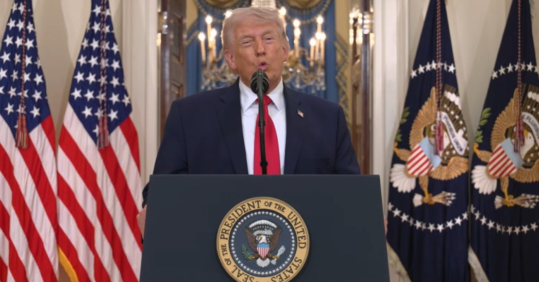 Trump anuncia aranceles del 50% a países que vendan armas a Irán