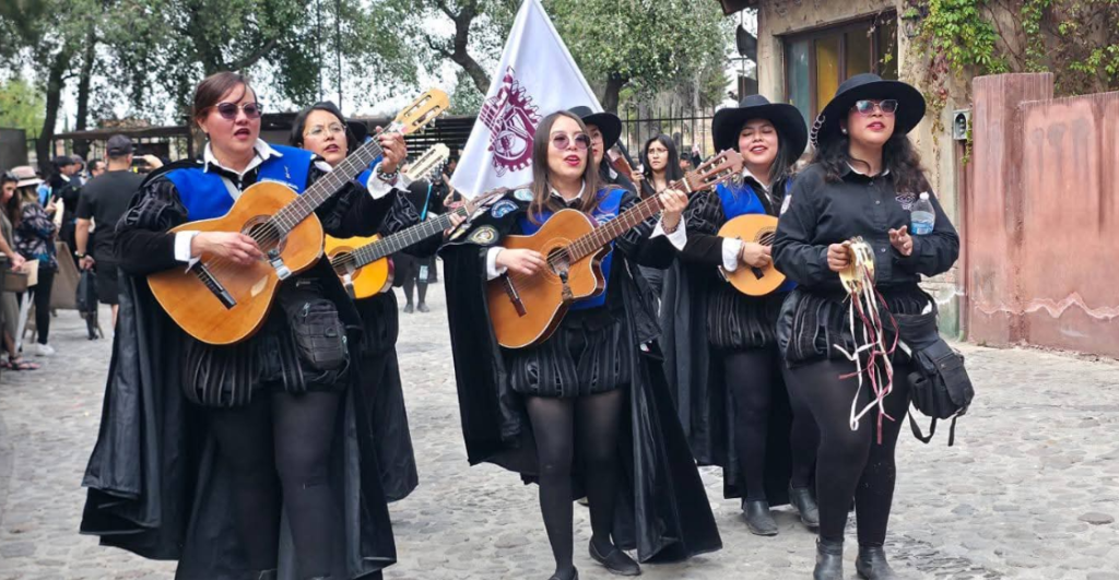 ¿Sin plan para este finde? El Centro Histórico de la CdMx se arma con callejoneadas, tunas y concierto gratis