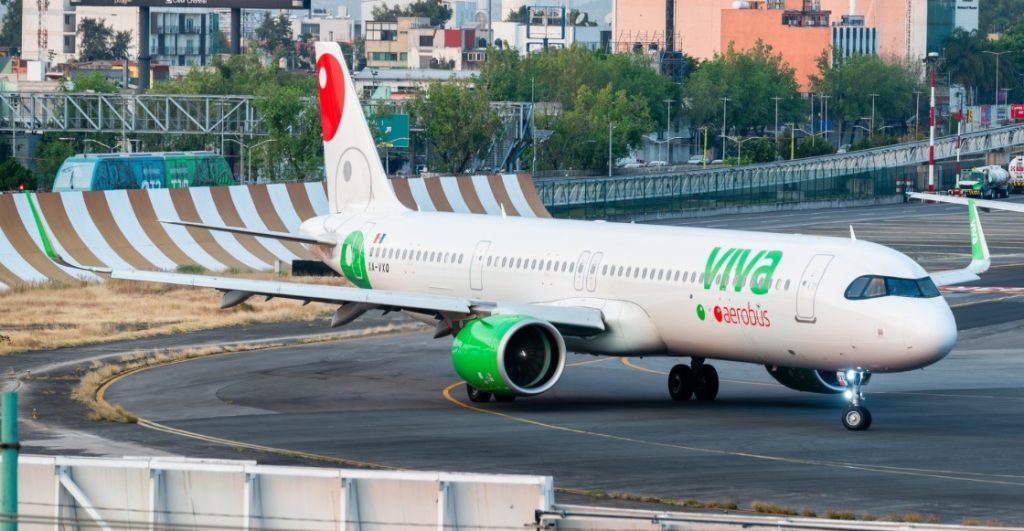 Movilización en el AICM por amenaza de bomba en avión procedente de Cancún