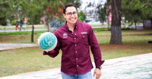 Denuncian a alcalde de Pachuca por amenazar a empleados si no le dan like a sus publicaciones
