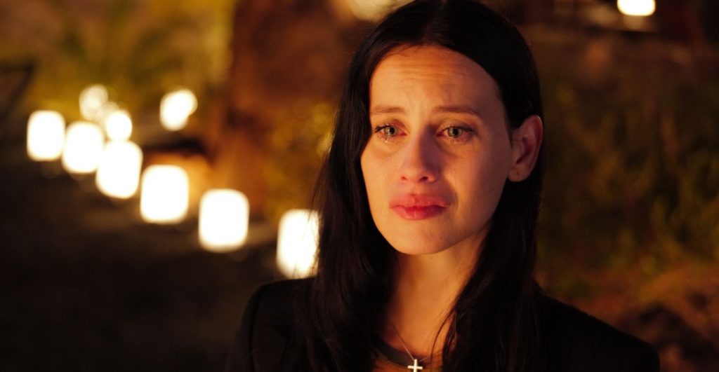 Milena Smit en 'Amarga Navidad' 