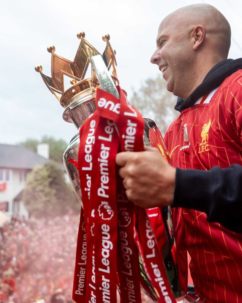 Arne Slot deja al Liverpool