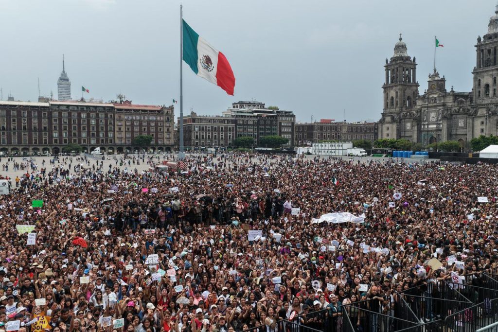bts zócalo cdmx mexico