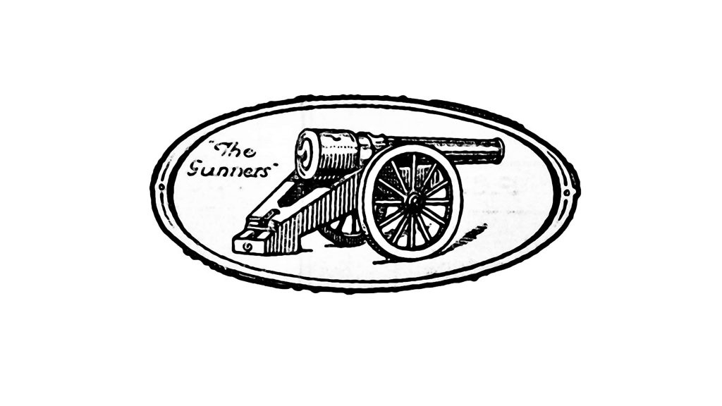 Primer escudo del Arsenal apuntando a la derecha