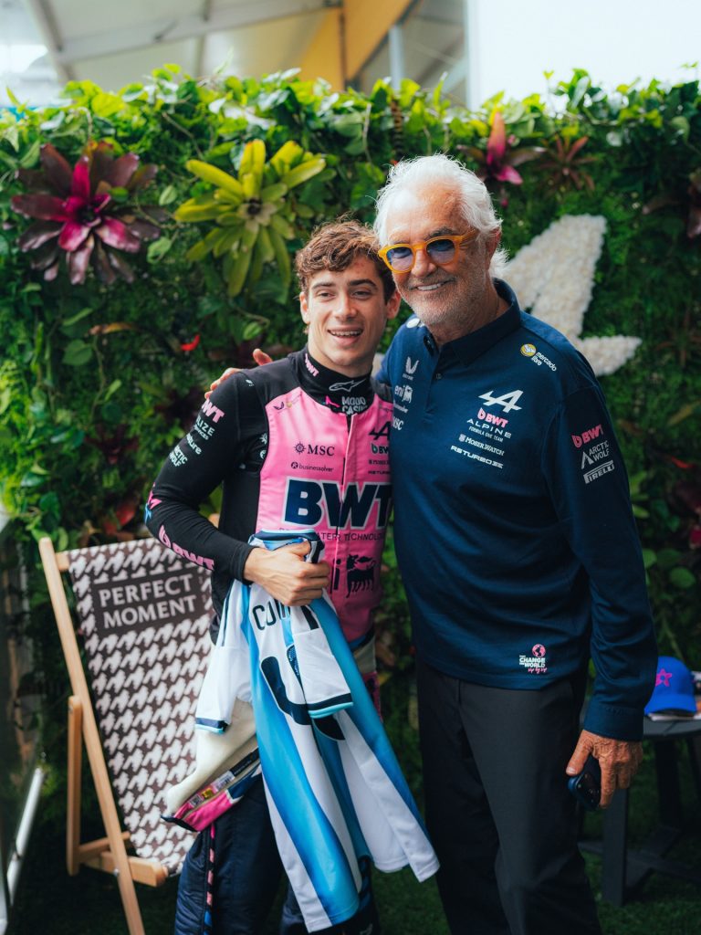 Franco Colapinto y Flavio Briatore