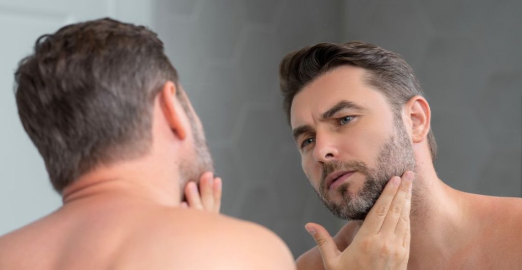 Looksmaxxing, la tendencia entre hombres para maximizar su atractivo