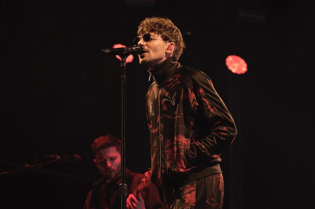 Louis Tomlinson México Tecate Emblema