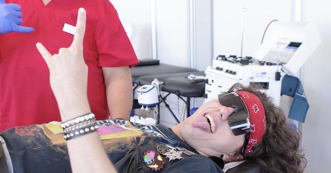 Metallica convoca a sus fans a donar sangre antes de conciertos en Reino Unido
