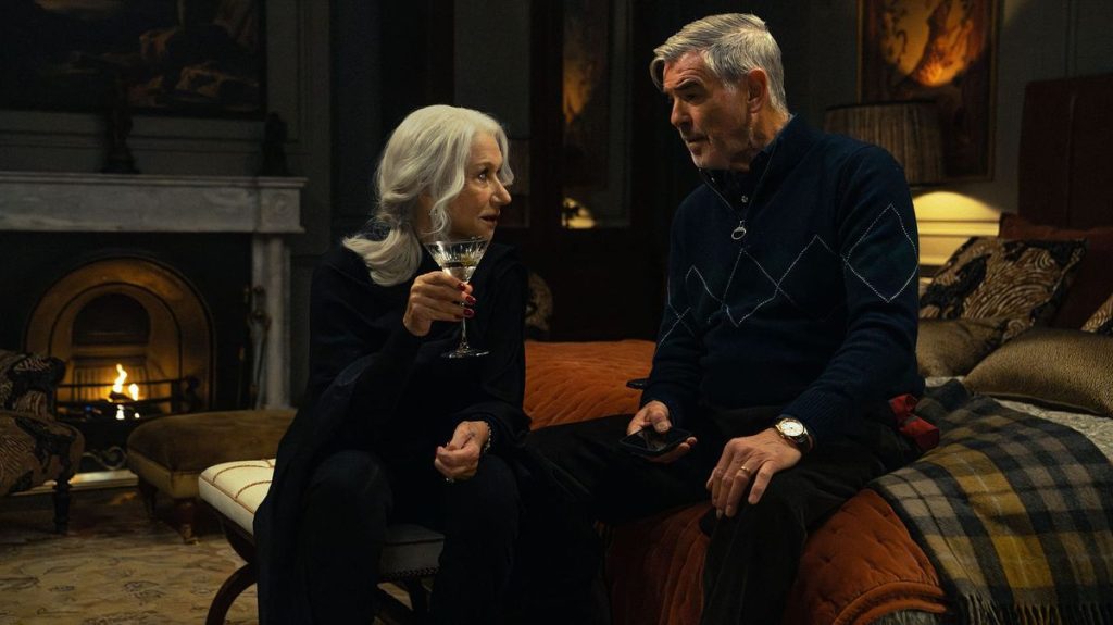 Helen Mirren y Pierce Brosnan en 'MobLand'