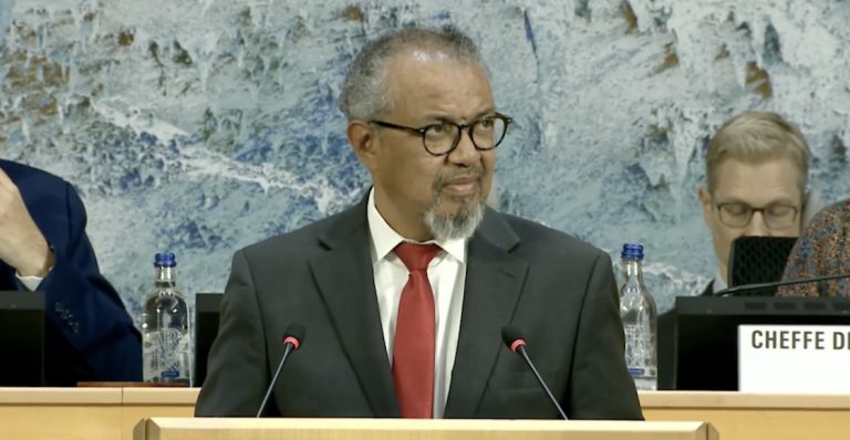 OMS alerta de la magnitud y velocidad de los casos de ébola en África