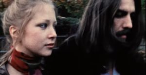 Pattie Boyd y George Harrison en video "Something"
