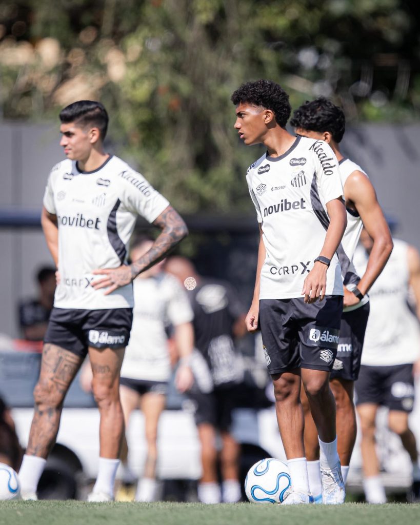 conflicto entre Neymar y Robinho Jr. en el Santos de Brasil