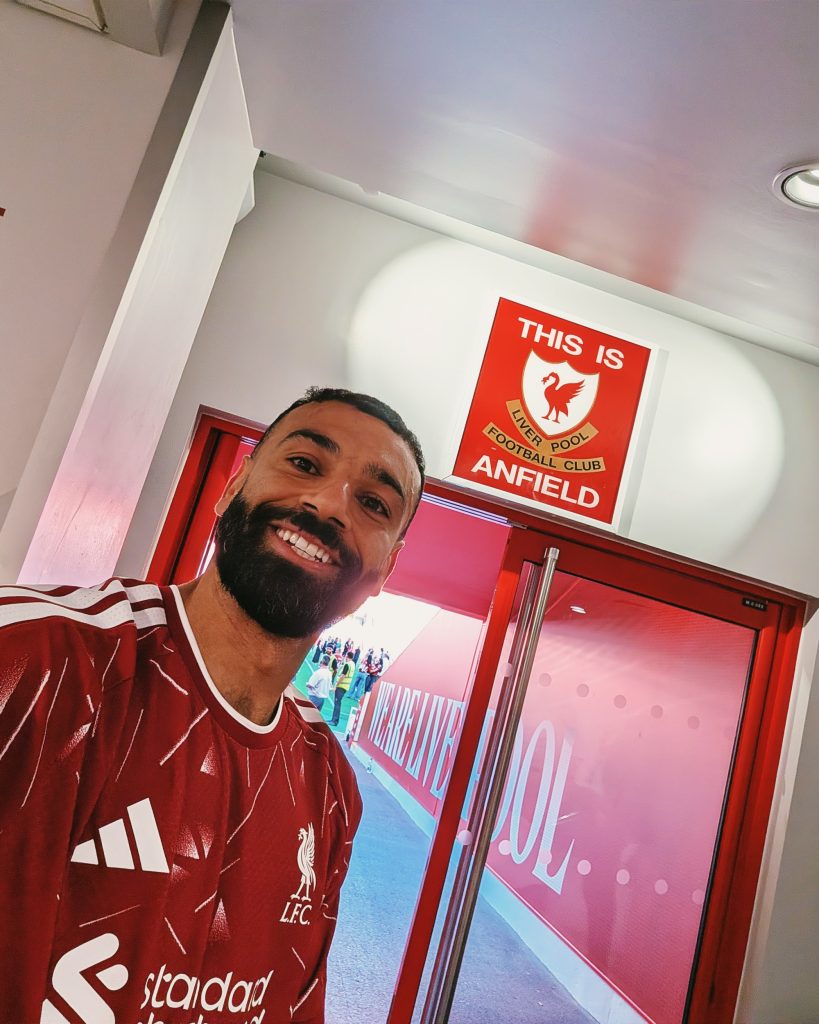 La última selfie de Salah en Anfield