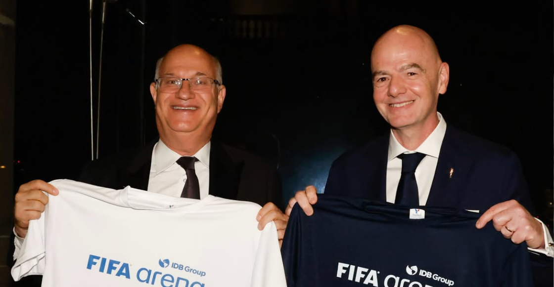 Gianni Infantino presenta el programa FIFA Arena en México junto con un representante del BID