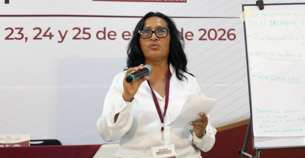 Abelina López deja la alcaldía de Acapulco y entra a la carrera por Guerrero