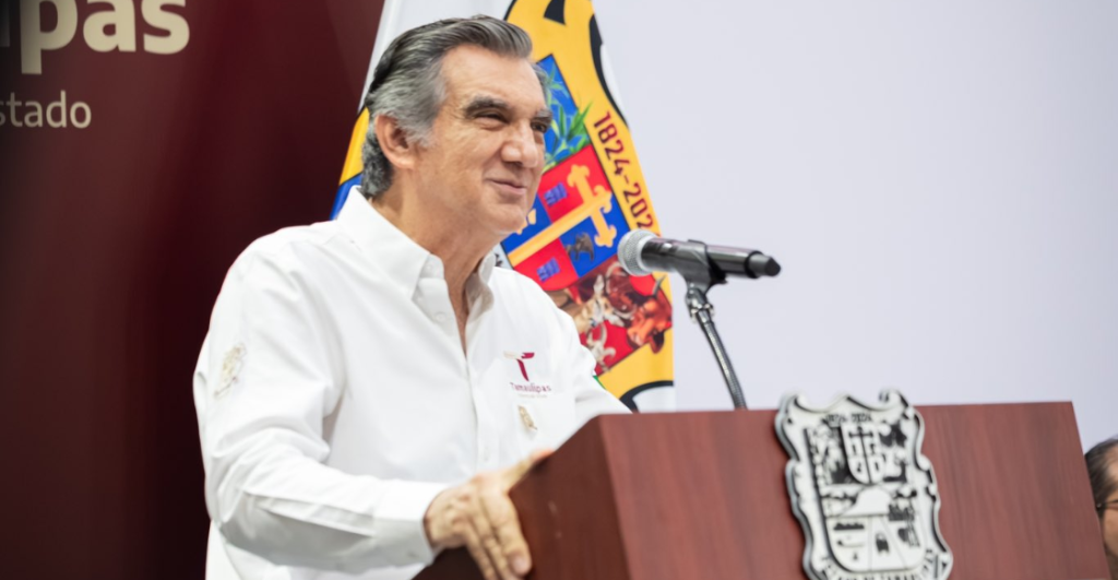 ¿Prueba suficiente? Américo Villarreal exhibe su visa y rechaza acusaciones de vínculos criminales
