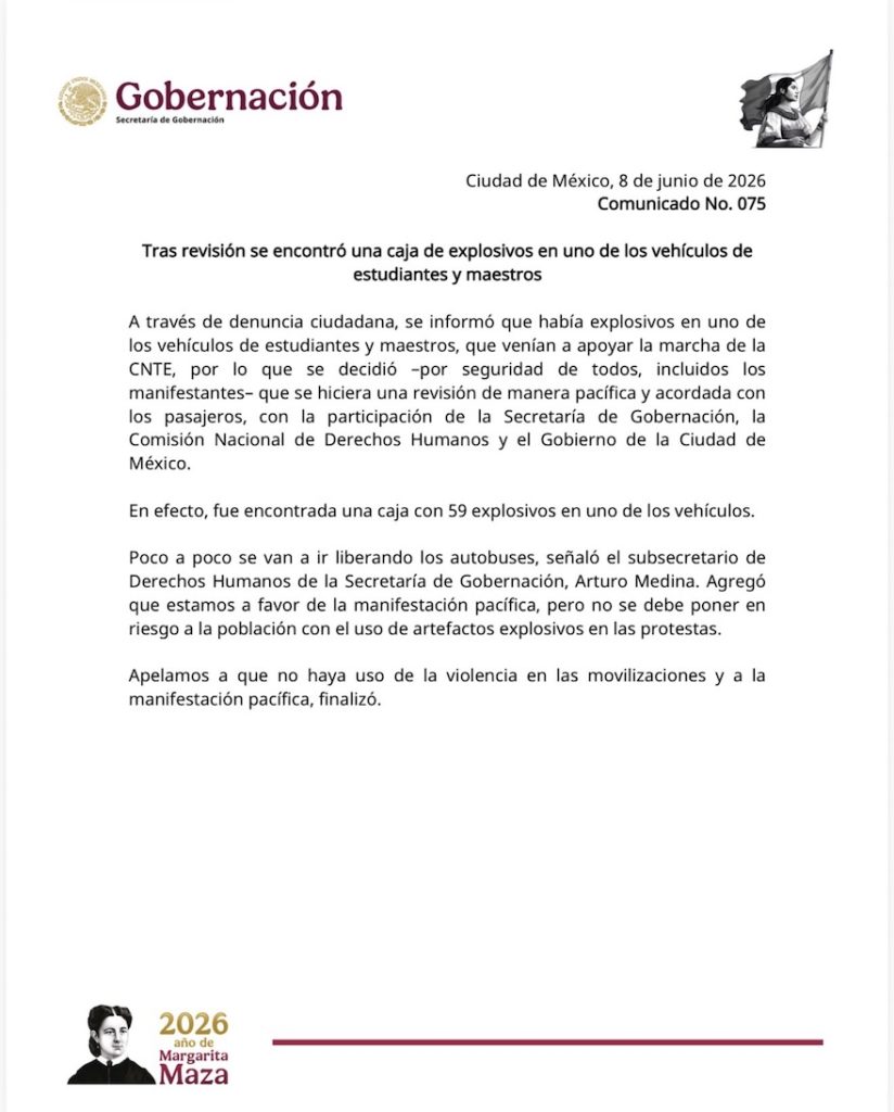 Padres de los 43 de Ayotzinapa y normalistas llegan a CDMX a jornada de protestas durante el Mundial