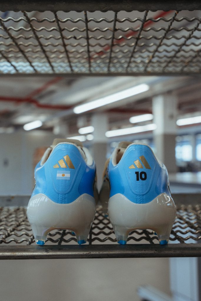 Messi y otras estrellas usarán botines personalizados en el Mundial 2026