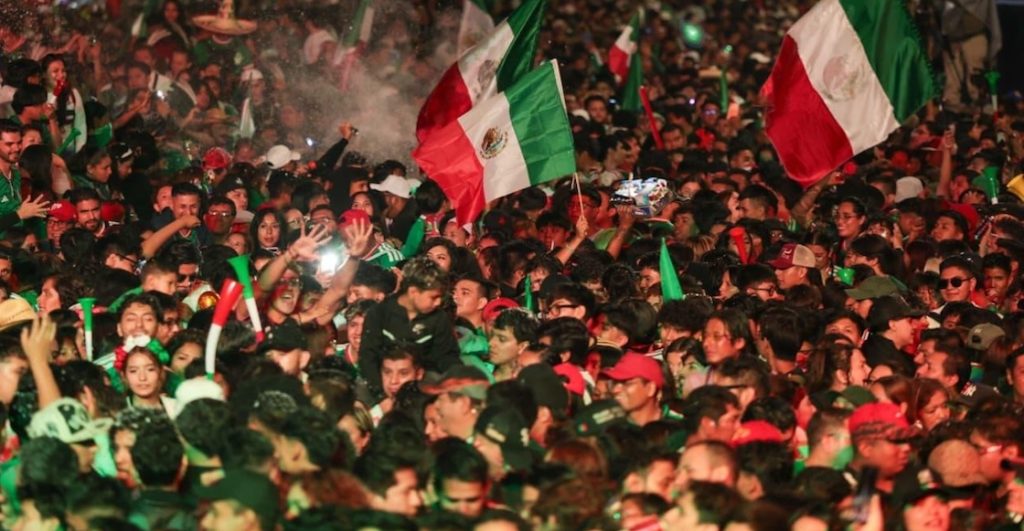 Más de 400 mil personas en 5 días del Fan Fest en el Zócalo de CDMX