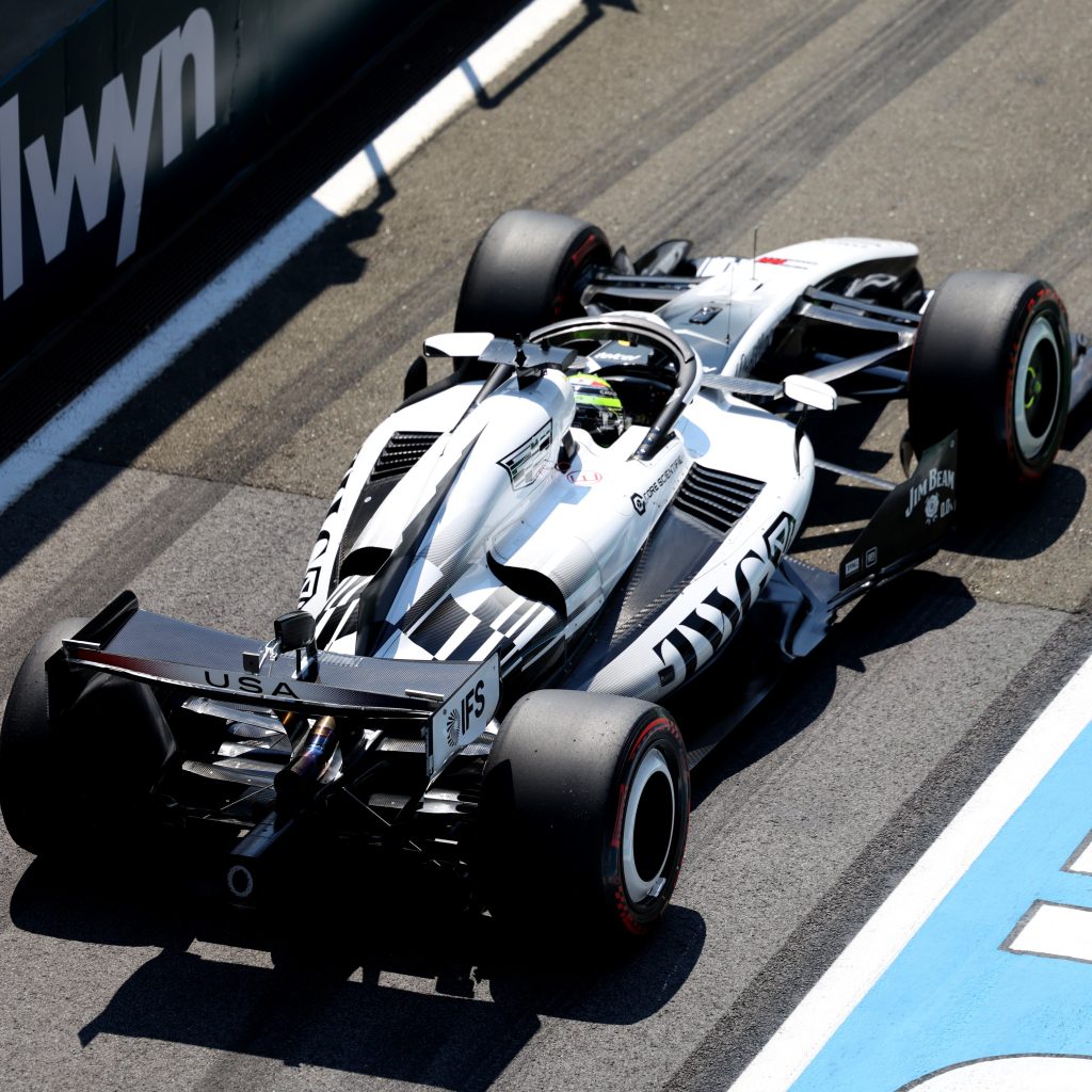 Checo Pérez abandonó en Austria