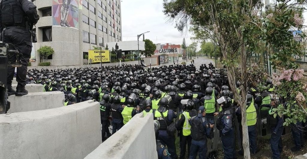 Bloqueo en Tlalpan: CNTE protesta y marcha de Tasqueña al Estadio Ciudad de México