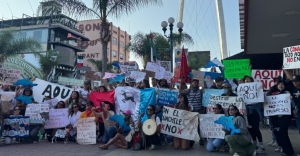 Antes del corte de listón, llegó la clausura simbólica: comunidades de Ohuira mantienen protesta contra planta de amoníaco en Sinaloa