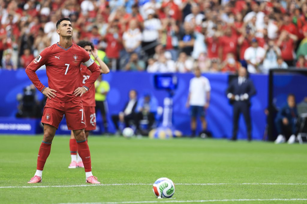 Cristiano Ronaldo marca gol en su sexto mundial