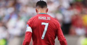 Cristiano Ronaldo esquiva pregunta de Messi y confiesa que vivió "Una semana oscura"