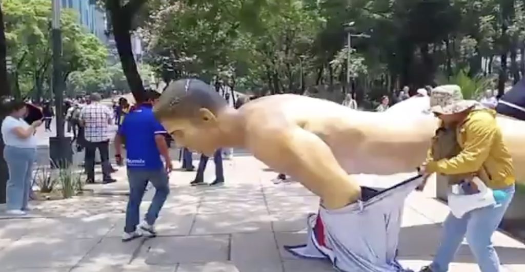 ¿Qué está pasando con las estatuas mundialistas en Reforma y por qué se volvieron punto de tensión?