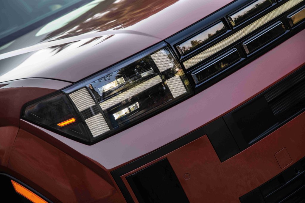 hyundai santa fe close up