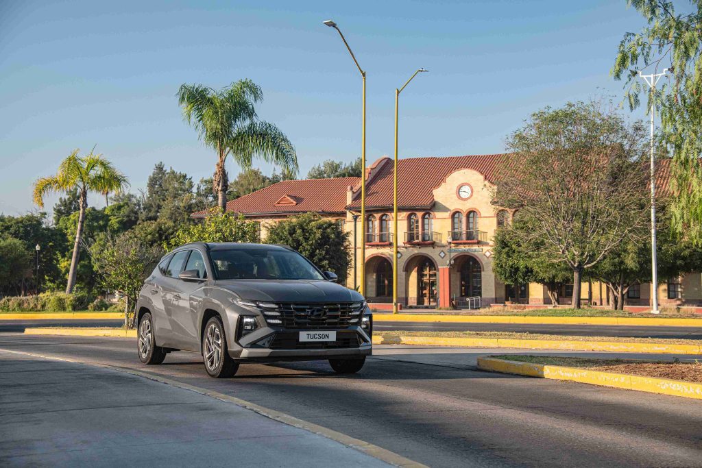 hyundai tucson hev