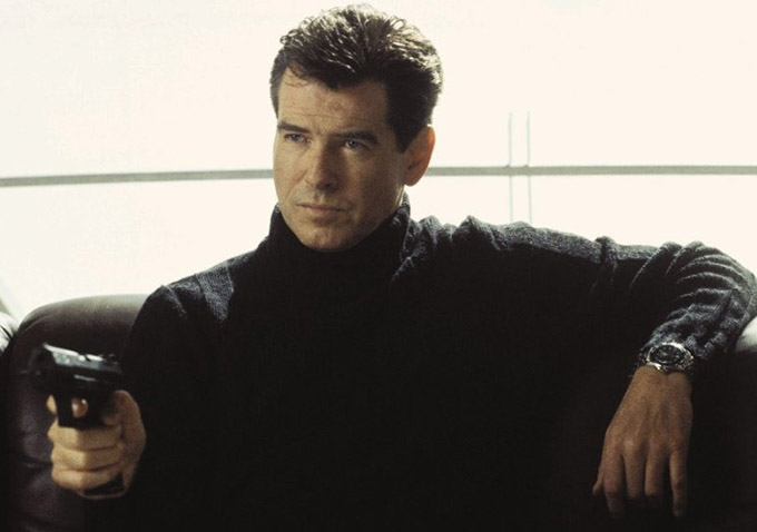Pierce Brosnan como James Bond