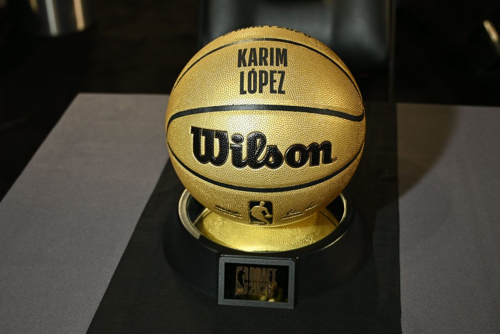 Karim López en el draft de la NBA
