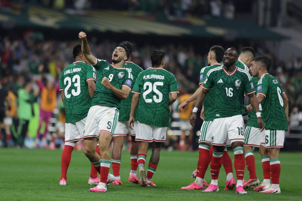 México avanza a los Octavos de Final