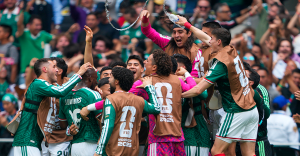 México rompe maldición en juegos inaugurales en Mundiales