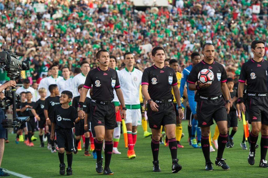 Sampaio en un juego de México