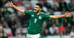 Raúl Jiménez jugará el Mundial sin equipo