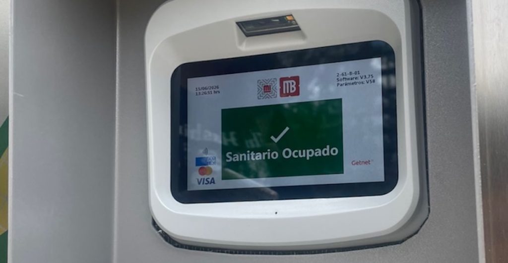 Fuimos a los baños públicos inteligentes de CDMX, ¿realmente funcionan?