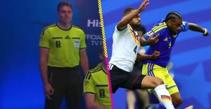Qué significa la señal que hizo el árbitro Shaun Evans en el Mundial 2026 como para pedir expulsarlo