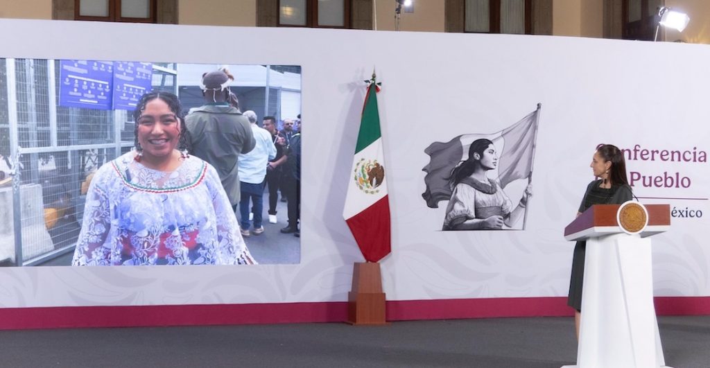 “El que apuesta contra México siempre le va a ir mal”, dice Sheinbaum y aclara por qué fue Salma Hayek a la inauguración