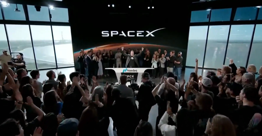 Elon Musk lo volvió a hacer: SpaceX debuta en Bolsa con números de otro planeta