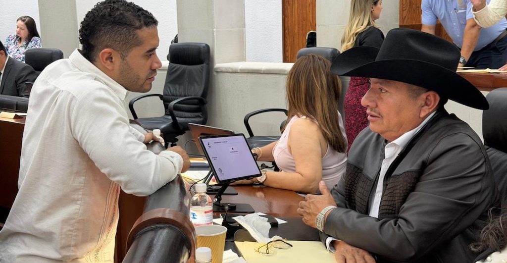 Diputado del PT defiende reloj de casi 20 mil pesos: "Tenerlo no es delito"