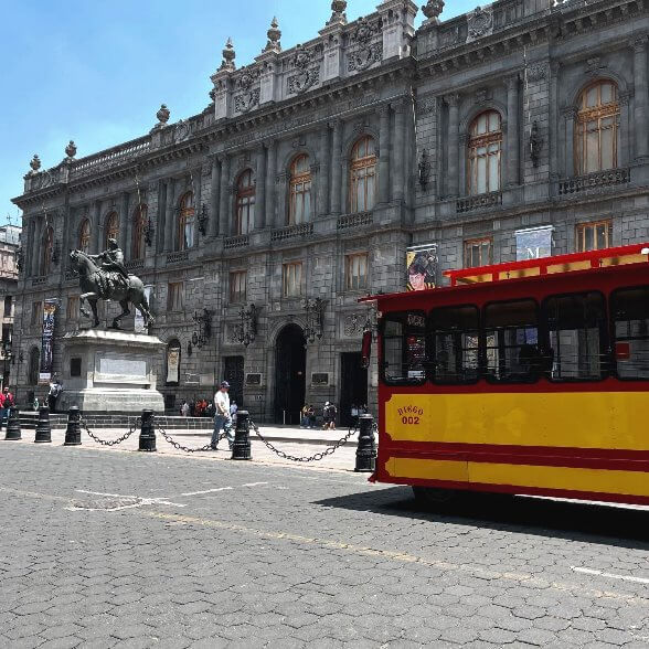 Inauguran el nuevo Tranvía Turístico de la Zona Rosa